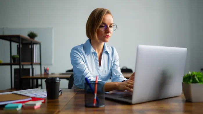 Отчетность за 9 месяцев 2025 года: что сдают организации и ИП