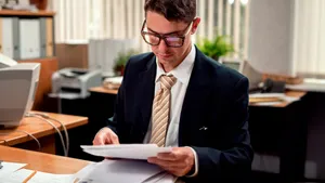 Регламенты ИБ внутри компании: как оформить ЛНА так, чтобы по ним реально работали