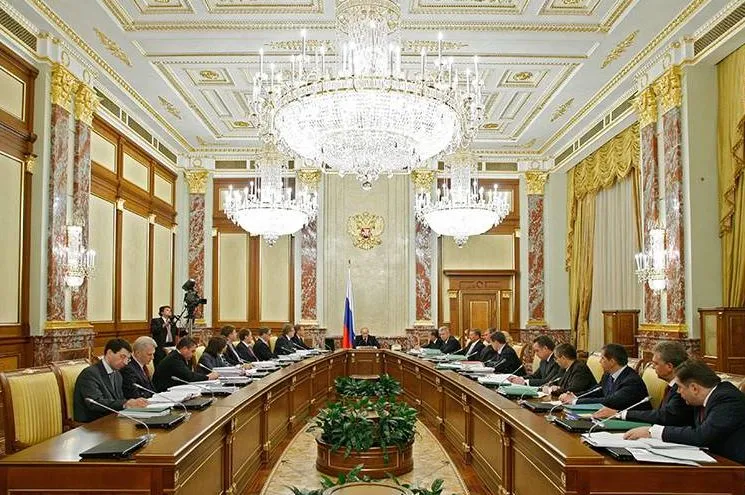 Правительство пересмотрит решение по ЕСН