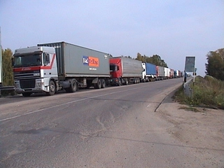 На российско-литовской границе пробка из грузовиков
