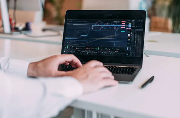 Курсы инвестиционного аналитика рейтинг и сравнение программ