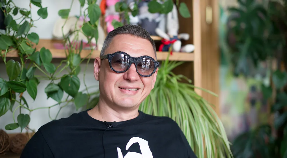 «Я верю в то, что „Тётка“ станет национальным фастфудом»: интервью с с краснодарским «арт-казаком» Ником Морозом