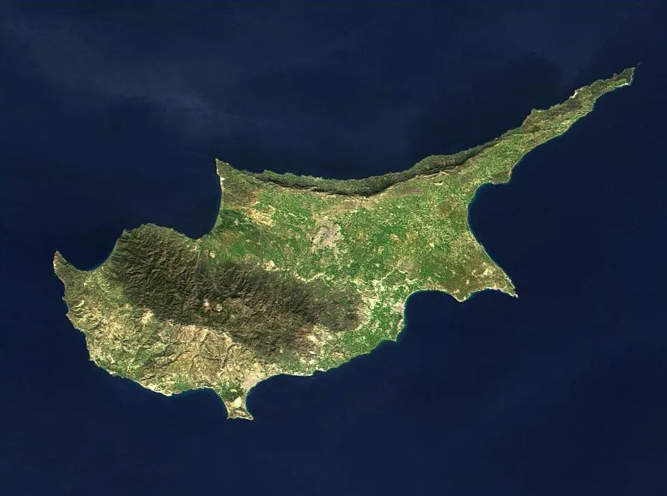Кипр снимут с усиленного контроля