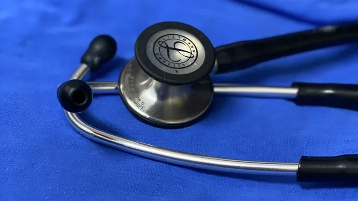 45 тысяч за здоровье: в Совфеде предложили новый сбор за ОМС для неработающих россиян