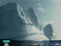 Гигантский остров льда откололся от Арктики