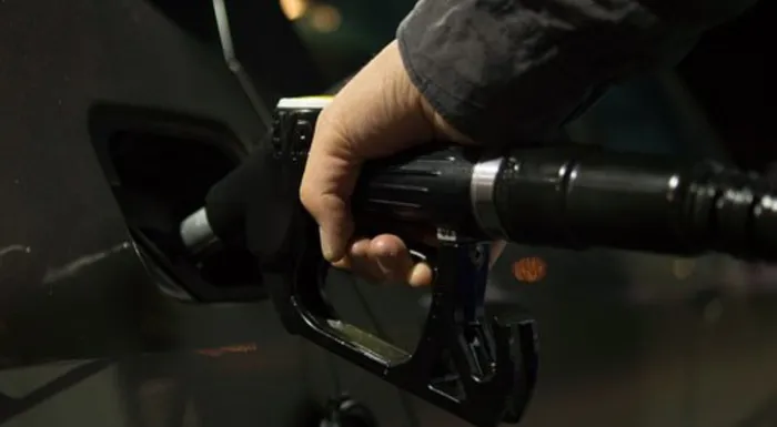 Почему растут цены на бензин?