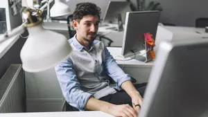 Cursor купить подписку: рабочие сервисы для оплаты в 2025 году