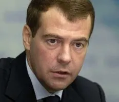 Медведев: в России слишком много вузов