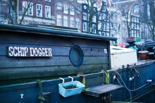 Дома-баржи в Амстердаме