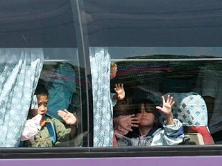 Захвачен автобус с детьми: требование - бесплатное образование