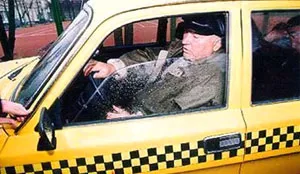 Вскоре в Москве останутся только официальные такси