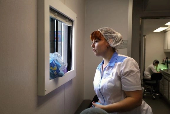 Прокуратура выявила записи о неоказанных услугах в большинстве медучреждений Москвы