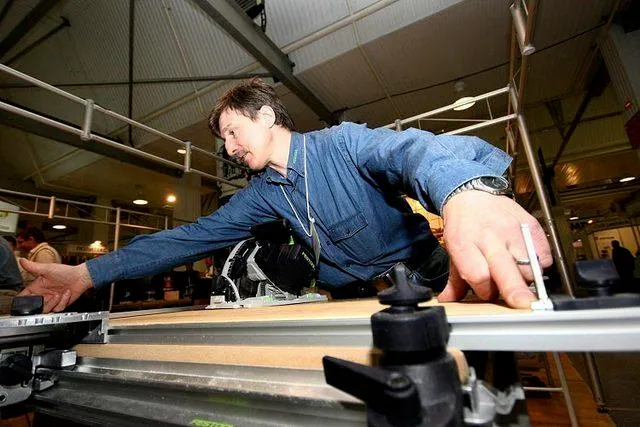 В Кирове сферу бытовых услуг населению лишили права на ЕНВД 