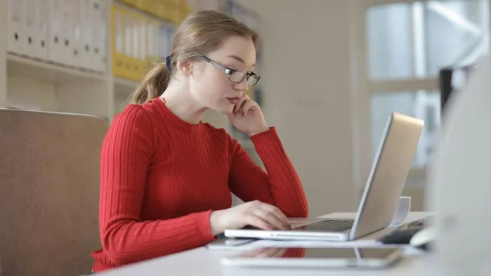 Новая форма ЕФС-1 с 2026 года: как заполнить и сдать