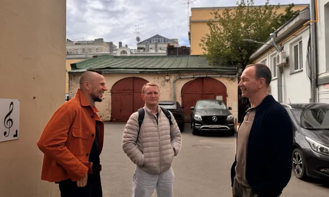 7 тотещеразговоров за 4 дня в Москве без Миши, но с Юрой (и бессонницей)