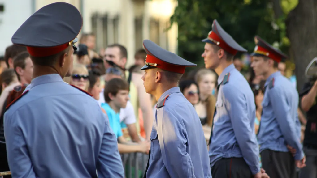 Регионы смогут производить дополнительные выплаты сотрудникам полиции