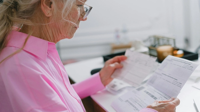 Льготы и субсидии по ЖКХ для пенсионеров: какие есть и как оформить