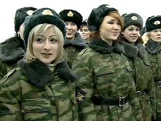 В российской армии стало вдвое больше женщин