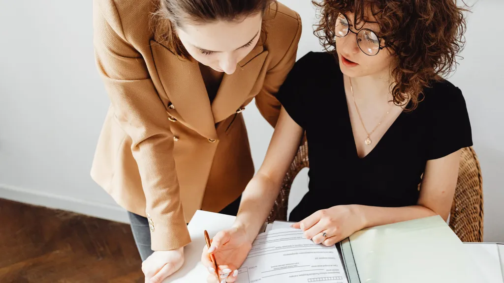 Новая форма 4-ФСС, рост пособий и штрафов, ошибки в 6-НДФЛ — все важное за неделю