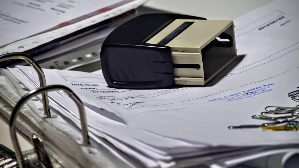 Вместо 4-ФСС будет раздел 2 формы ЕФС-1