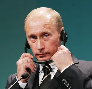 Путин подписал поправки в закон о НКО