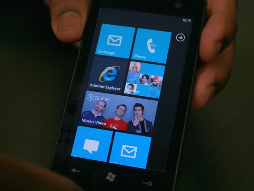 Телефон на базе Windows Phone 7. Фото microsoft.com
