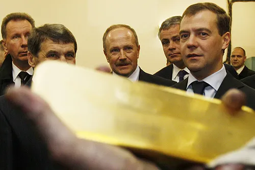 На фото Президент РФ Дмитрий Медведев в ходе рабочей поездки в Магаданскую область. Фото пресс-службы администрации президента