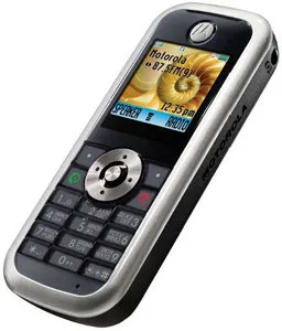 Motorola поставляет бюджетные телефоны