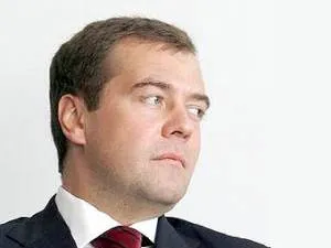 ЦИК зарегистрирует Медведева