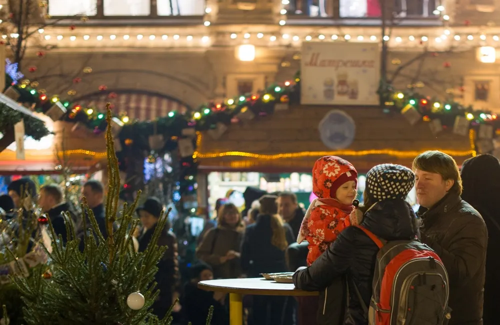 Павел Астахов призвал родителей оградить детей от пиротехнических изделий