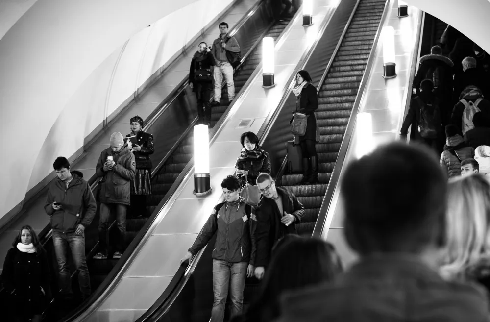 В новогоднюю ночь московское метро будет работать на час дольше
