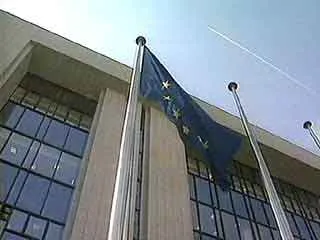 Еврокомиссия обеспокоена ситуацией вокруг посольства Эстонии в Москве