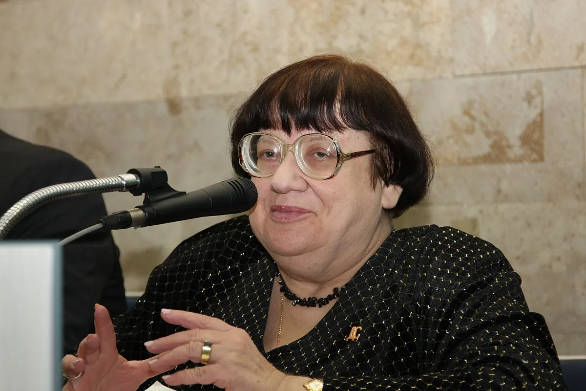 Валерия Новодворская, публицист