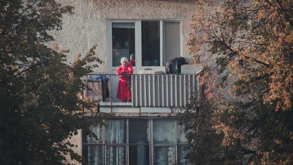 Купля-продажа доли в квартире без уведомления других собственников: как поступить