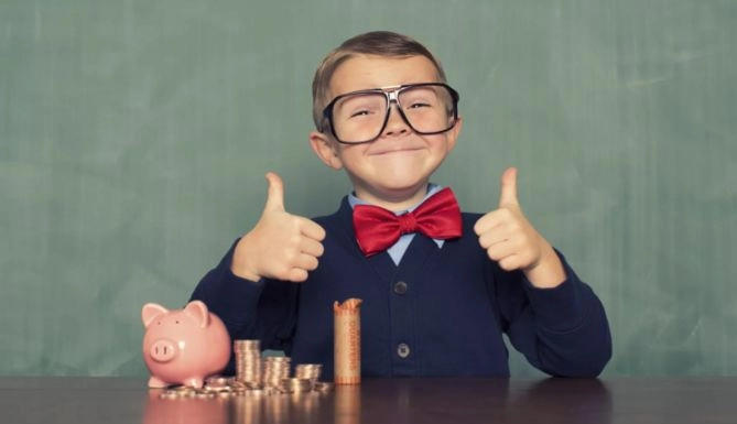«Личная бухгалтерия»: 10 советов, как научить детей считать деньги