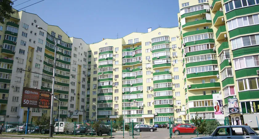 Трещит последний бастион