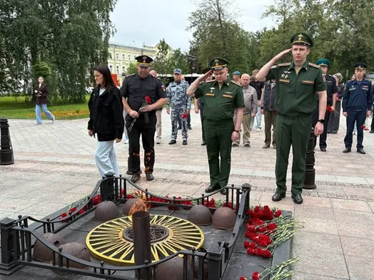 В День памяти и скорби военные прокуроры в Ярославле 
почтили павших в Великой Отечественной войне 1941–1945 годов
