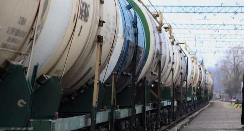 СК начал проверку по факту схода вагонов в Свердловской области