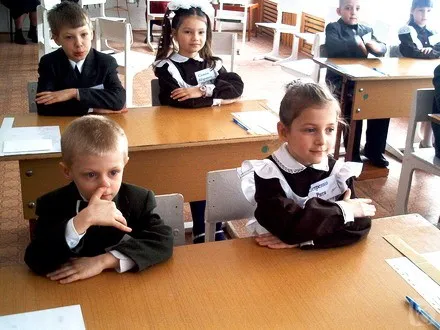 Электронная карта заменит дневник петербургским школьникам