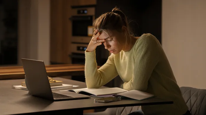 Самозанятый превысил лимит по доходу 2,4 млн рублей: как провести платеж