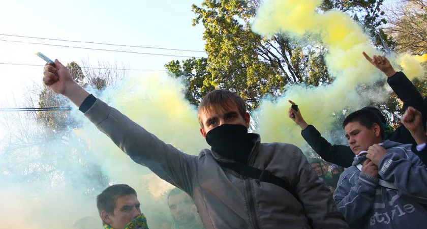 За публичное демонстрирование атрибутики экстремистских организаций станут штрафовать