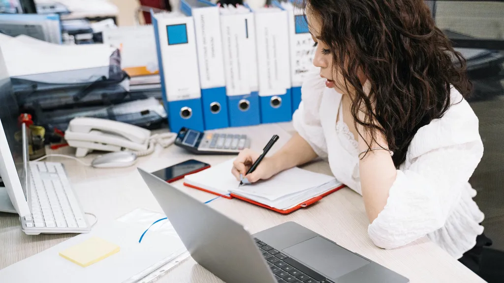 Как заполнить декларацию по налогу на прибыль за 9 месяцев 2023