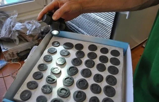 В Краснодарском крае археологи нашли крупный клад античных монет