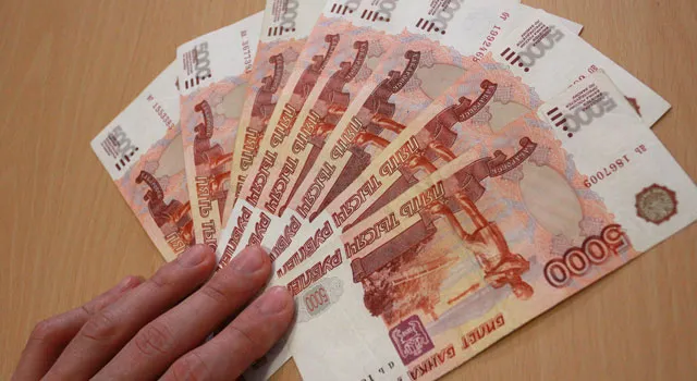 АСВ начинает выплаты кредиторам первой очереди трех лишенных лицензий банков