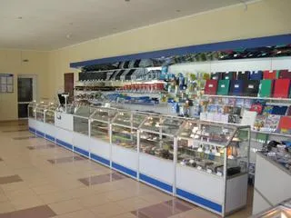 Уменьшаем площадь торгового зала