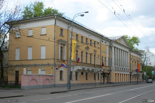 Столичные памятники продадут с условием