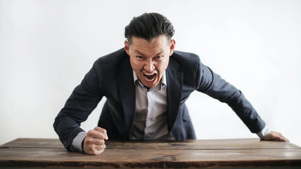 Кошмар! Люди заняты не на 100%!