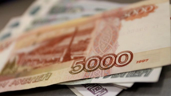 Хранить сбережения в банке предпочитают 38% россиян
