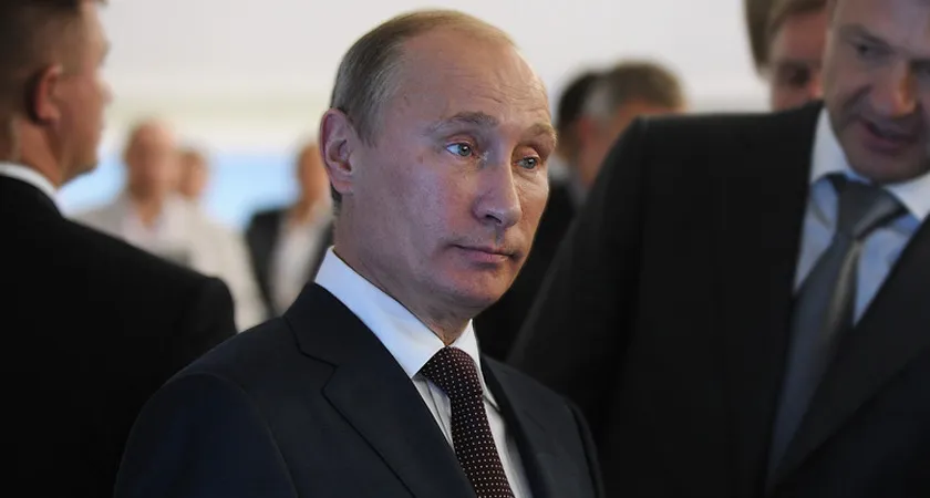 Владимир Путин отправил в отставку губернатора Волгоградской области