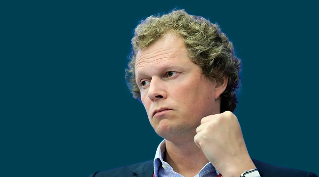 Как ФНС работает с покупателями бумажного НДС. На примере 30-й налоговой СПБ, курирующей выездные